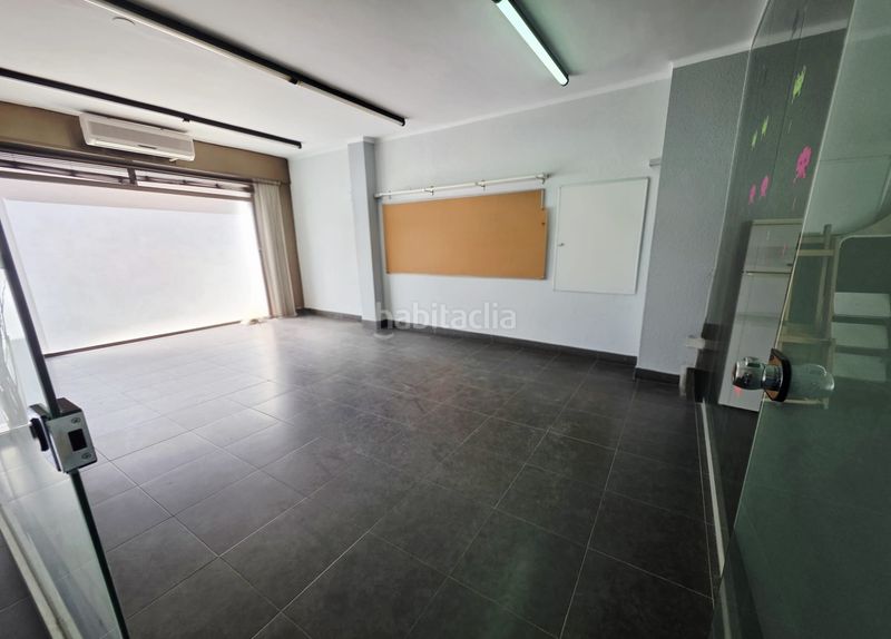 Foto 5f4a0729-53d2-4646-bf8c-b5b315e6f61e. Local comercial a Zona Esportiva Terrassa