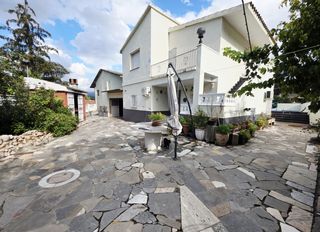Maison à Vacarisses. Casa con piscina y espacio para negocio – vacarisses