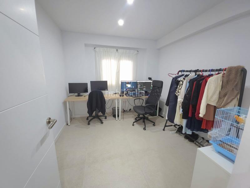 Foto 19554f0e-c931-4753-9006-f29447ad65e9. Casa adossada amb calefacció a Les Termes Sabadell