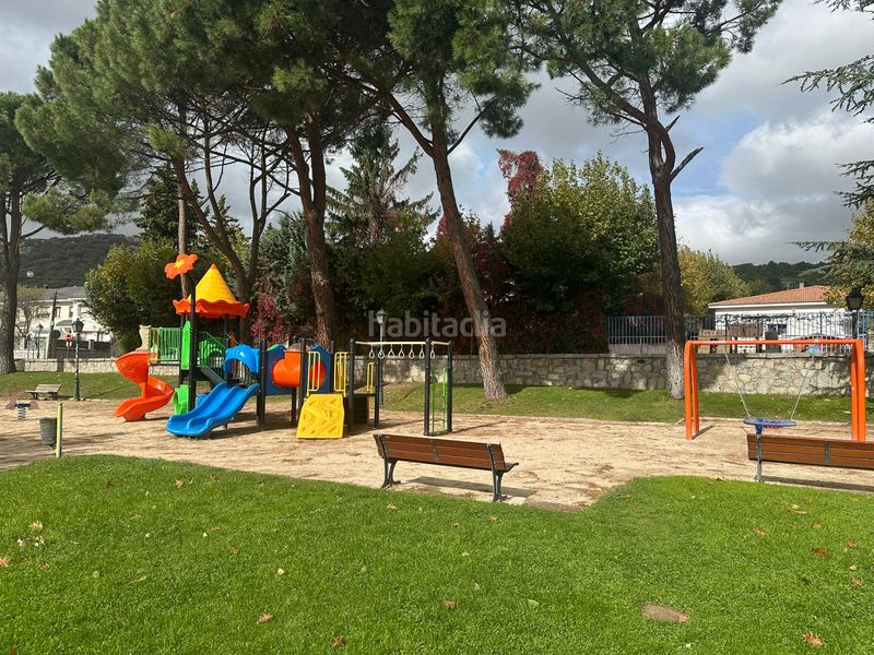 Foto a7cc3872-c200-4731-9a1a-ff92e5f28c04. Casa amb calefacció aparcament piscina a Collado Mediano