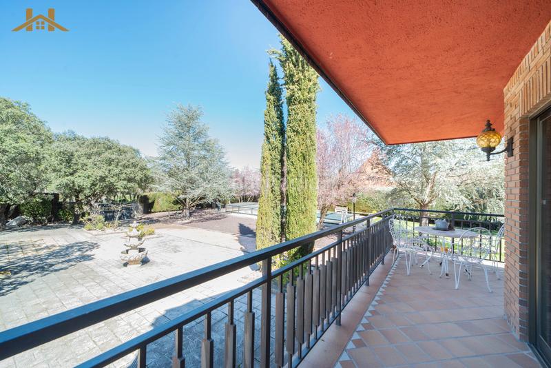 Foto b9235798-4e93-4f6e-a8f8-152be19768ff. Chalet casa o chalet independiente en venta en calle de las magnolias en Alpedrete