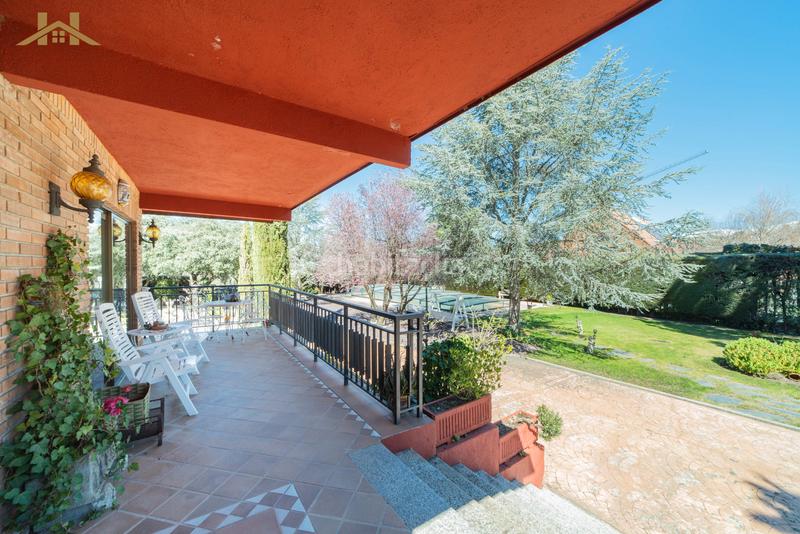 Foto d80dbc38-ef41-4672-ace5-2266efba8f91. Chalet casa o chalet independiente en venta en calle de las magnolias en Alpedrete