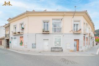 Local Comercial en Calle de la Cruz