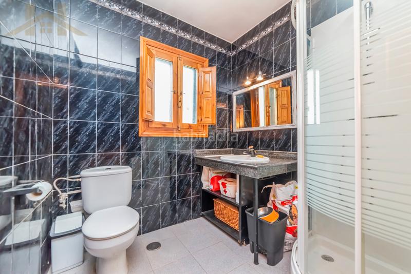 Foto 2b00f49e-efbd-4c6c-b9ec-095010c86109. Xalet amb aparcament piscina a Alpedrete