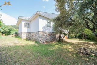Maison  Calle de los acebos. Casa / chalet independiente en venta en calle de los acebos 5, a