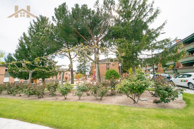 Foto 25c1d6e4-e730-4dad-aeae-c0a757d6e671. Pis amb xemeneia calefacció aparcament piscina a Collado Mediano