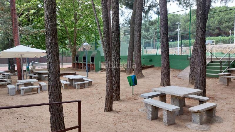 Foto 986457c9-f667-463a-82e5-ed7e4db617af. Pis amb xemeneia calefacció aparcament piscina a Collado Mediano