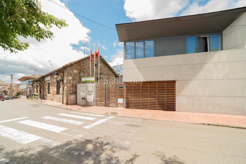 Foto 23b5e83c-ebbd-4180-82d5-e0c277703888. Casa adossada amb piscina a Alpedrete