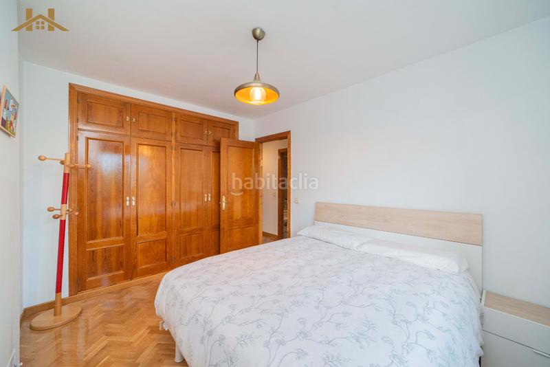 Foto 2d6e32a9-ad04-4d90-b509-e49525658b23. Casa adossada amb piscina a Alpedrete