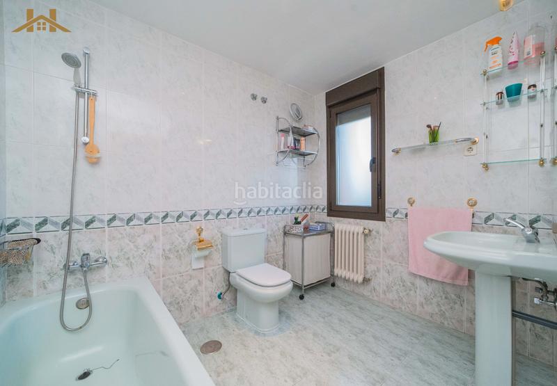 Foto cbf03470-c3ea-435e-84ab-2b64bd0ea1b4. Casa adossada amb piscina a Alpedrete