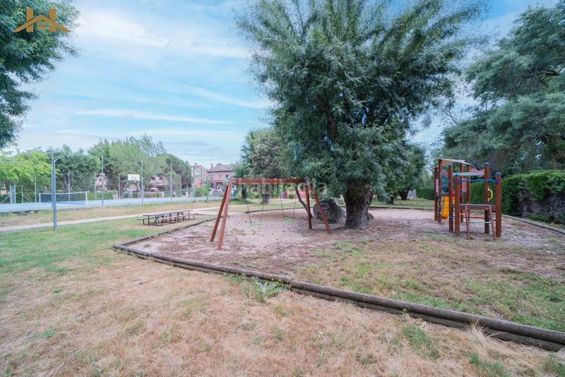 Foto dd1f9798-0022-43ef-97b1-81a65036cf91. Casa adossada amb piscina a Alpedrete