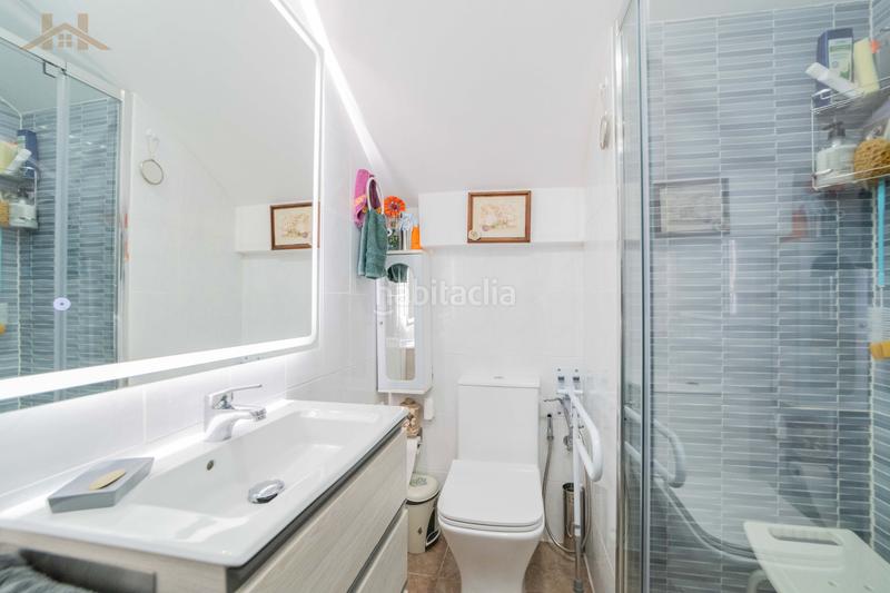 Foto 4bd6d384-df80-4a65-98e2-3de54d8934f2. Casa adossada amb xemeneia calefacció piscina a Centro Moralzarzal