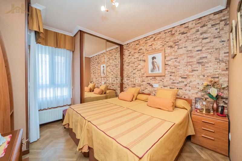 Foto 55a89061-1838-4077-9582-6ec9d710af5d. Casa adossada amb xemeneia calefacció piscina a Centro Moralzarzal