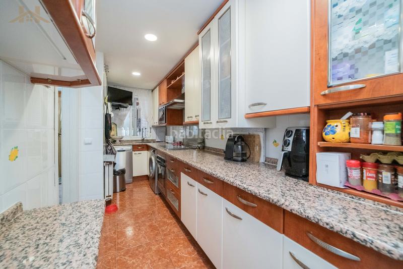 Foto 57dc80cf-605c-4c71-9a26-5cd37129ff3f. Casa adossada amb xemeneia calefacció piscina a Centro Moralzarzal