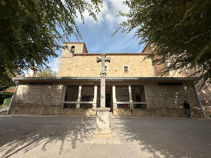 Foto 268b7cdd-4d30-42c7-9ec2-adf93659b46f. Casa pareada chalet pareado en Collado Mediano