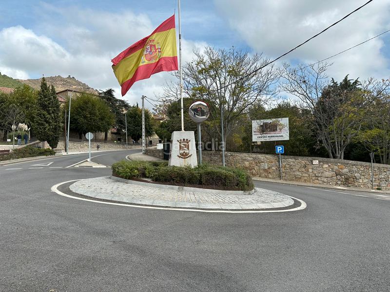 Foto 2c868f40-70ce-429f-a7fb-f5b69708b192. Casa pareada chalet pareado en Collado Mediano