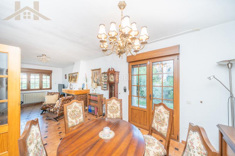 Foto d50102fe-9b9f-4b2c-a336-17b7a396192e. Casa pareada chalet pareado en Collado Mediano