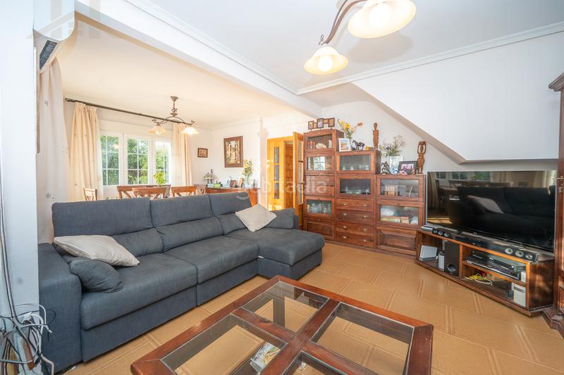 Foto 00c98abc-7e95-411e-9b7d-9c4d4f4ee9ed. Casa aparellada amb xemeneia calefacció piscina a Moralzarzal