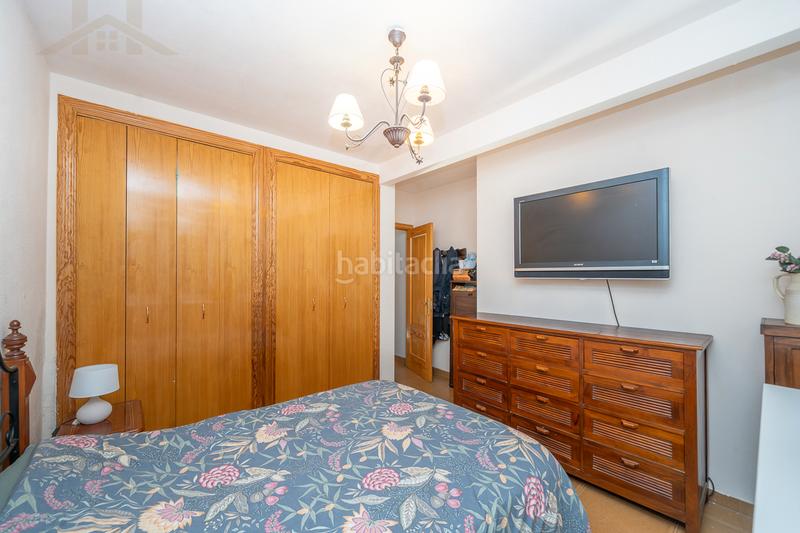 Foto 4d4a855f-9353-4d7f-840d-64f8a9fc4f7f. Casa aparellada amb xemeneia calefacció piscina a Moralzarzal