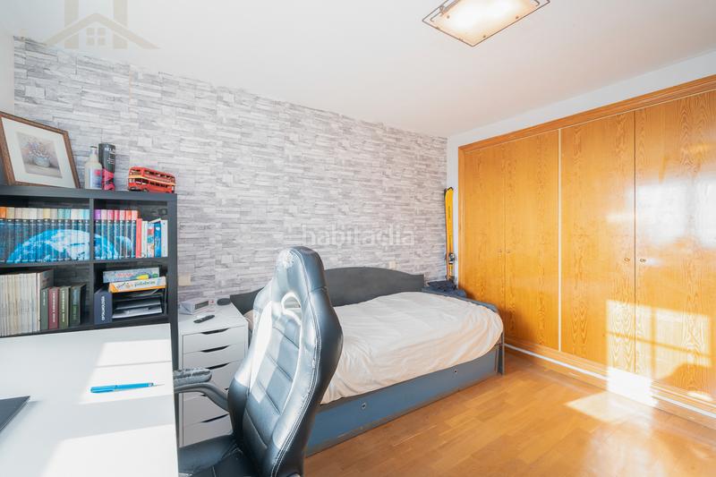 Foto 8892836d-7364-4f38-bba4-30e9bcbabd8c. Casa aparellada amb xemeneia calefacció piscina a Moralzarzal