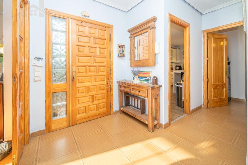 Foto 934f752b-ff69-47ee-bbc0-2af1800986d0. Casa aparellada amb xemeneia calefacció piscina a Moralzarzal