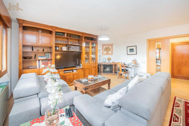 Foto 8c6c70e7-05bc-4128-bc32-fa564d2aeefa. Maison jumelée avec parking piscine dans Alpedrete