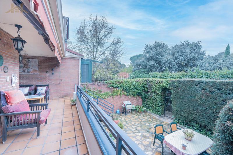 Foto c1004cf6-766e-46a0-9371-e1d31e0e4b18. Maison jumelée avec parking piscine dans Alpedrete