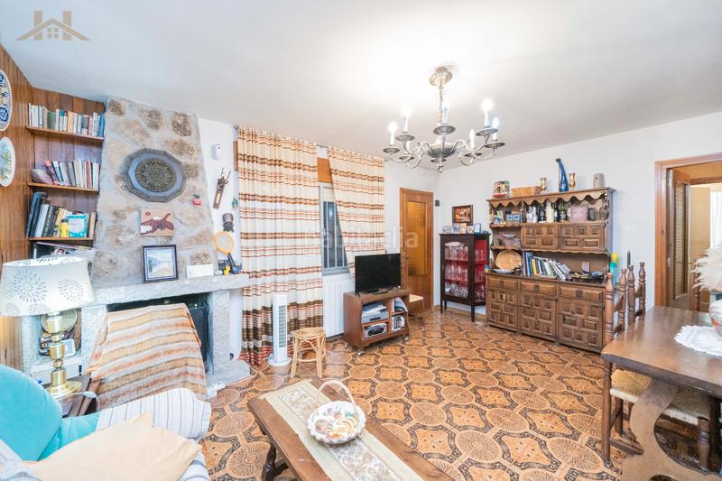 Foto 06ad01e6-9415-437f-99ea-bd5e01c512d7. Chalet avec cheminée parking dans Los Lagos Moralzarzal