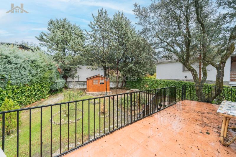 Foto b41c114f-fdad-4430-932c-c3c26fba1465. Chalet avec cheminée parking dans Los Lagos Moralzarzal