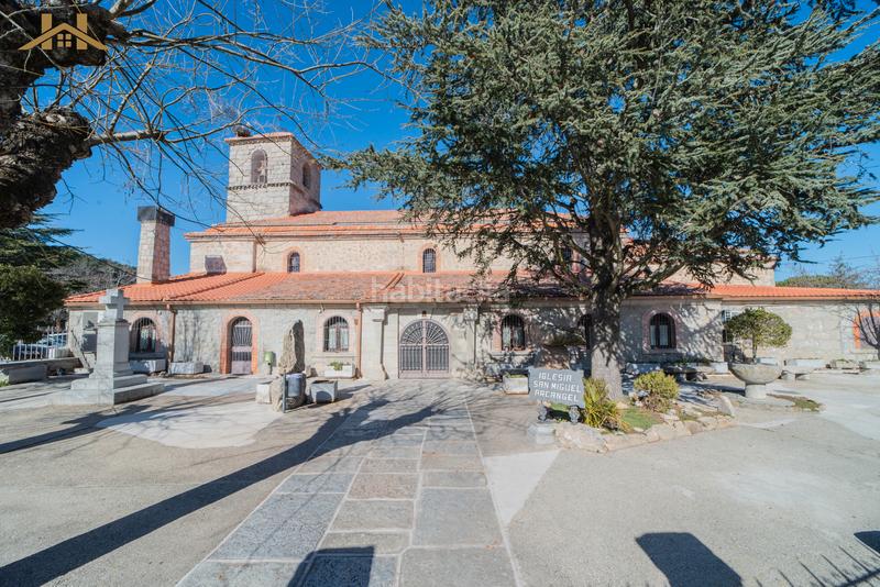 Foto c5d69a69-6e55-451d-9147-6bac6bf4a2e6. Chalet avec cheminée parking dans Los Lagos Moralzarzal