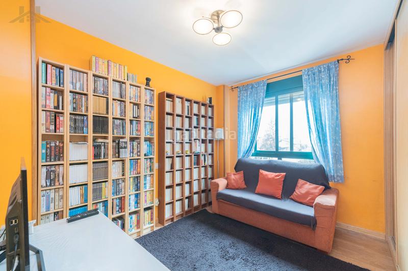 Foto 94111734-78dc-4e12-b4ae-d755a9509db5. Doppelhaus mit parking in Iglesia-Estación Moralzarzal