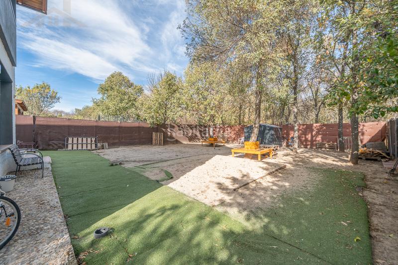 Foto 4fee11e3-03d9-4b0f-8221-4a4710285cda. Casa pareada chalet pareado en Iglesia-Estación Moralzarzal