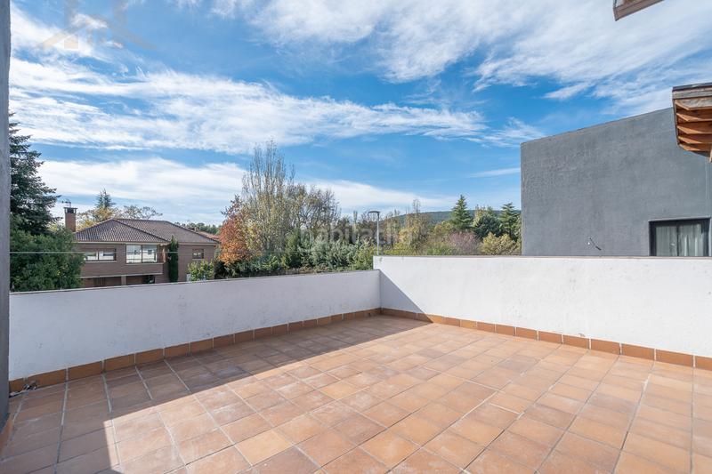 Foto 5396f9d5-5811-4c27-abdc-9465afbbf669. Casa pareada chalet pareado en Iglesia-Estación Moralzarzal