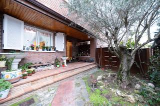 Maison jumelée  Calle del ramiro. Impresionante pareado en collado mediano