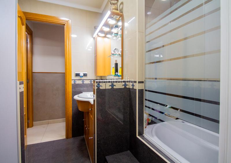 Foto ff2de27d-b9cd-459b-a0c5-70c6682d2552. Capannone industriale in Instituts-Universitat Lleida