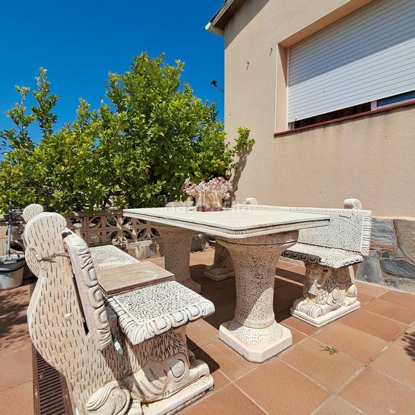 Foto 0e3d6be3-0b30-4bdc-88e7-cb72f6349939. Chalet  con piscina en venta en urb. mas d'en pares - aiguamurcia en Aiguamúrcia