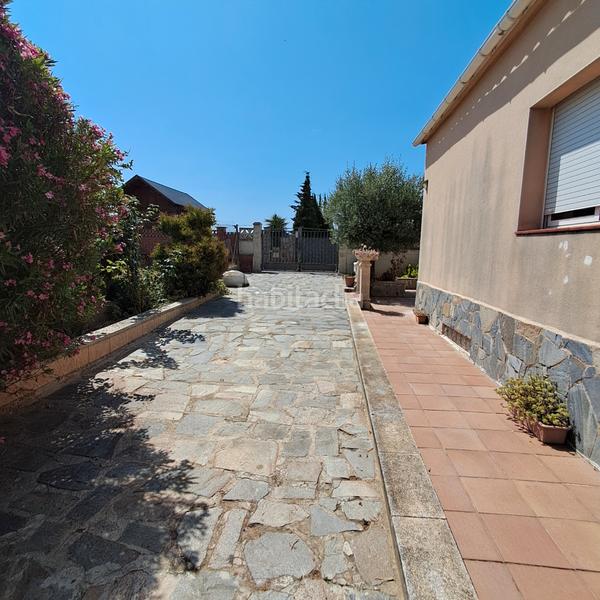 Foto 1b72e71e-97d4-47d4-b0cc-3addab348f3d. Chalet  con piscina en venta en urb. mas d'en pares - aiguamurcia en Aiguamúrcia