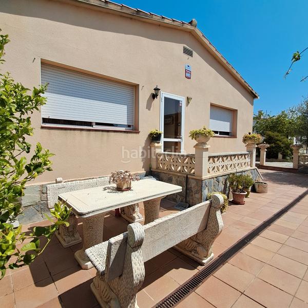 Foto c0c07978-f89a-441d-8cdd-a40d7a94d94b. Chalet  con piscina en venta en urb. mas d'en pares - aiguamurcia en Aiguamúrcia