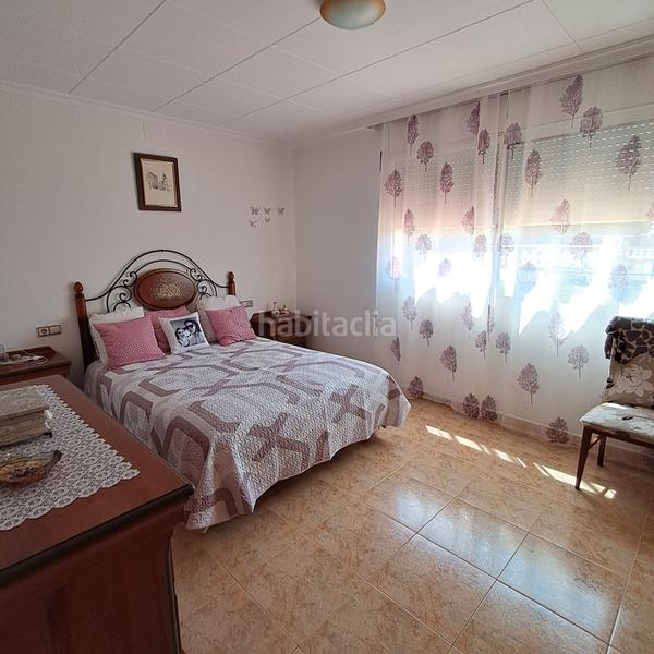Foto f5354c54-f296-4a7f-857a-af18e4058d30. Chalet  con piscina en venta en urb. mas d'en pares - aiguamurcia en Aiguamúrcia