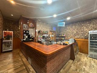 Business premise in Carreró del gas 3. Pizzeria en reus en pleno funcionamiento