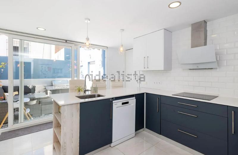 Foto e47e2d74-0546-43ba-a58a-2e27ef832893. Casa adossada a Arroyo de la Miel Benalmádena