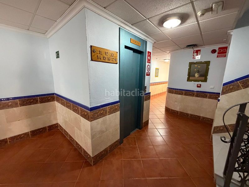 Foto f826615c-867c-4daa-b337-72af15206784. Edificio en La Carihuela - Los Nidos Torremolinos