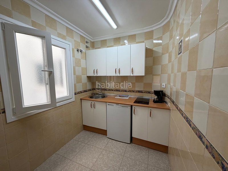 Foto 402e9a69-a8f0-4dc2-b938-b5a65f0b9ff3. Edifici a La Carihuela - Los Nidos Torremolinos