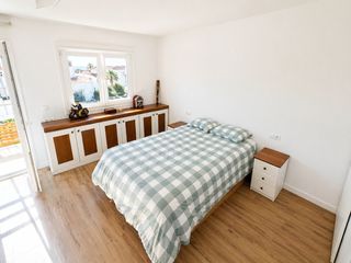 Lloguer Estudi  Calle zodiaco