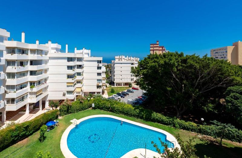 Foto e45cc03e-cbd5-4d4e-9650-fac0be3c3441. Pis amb piscina a Solymar Benalmádena