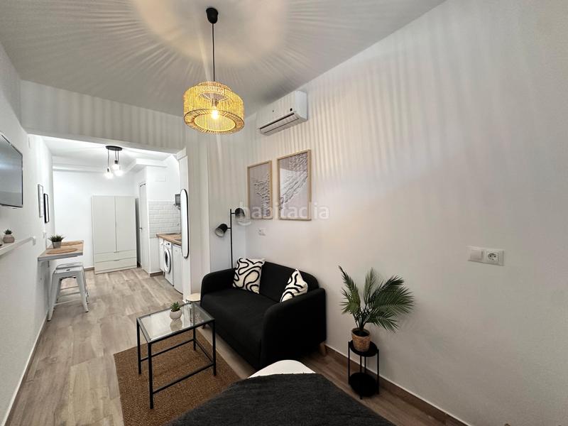 Foto b36cf3df-cf30-4a6c-aab2-195a1074e38d. Lloguer apartament amb piscina a Parque de la Paloma Benalmádena