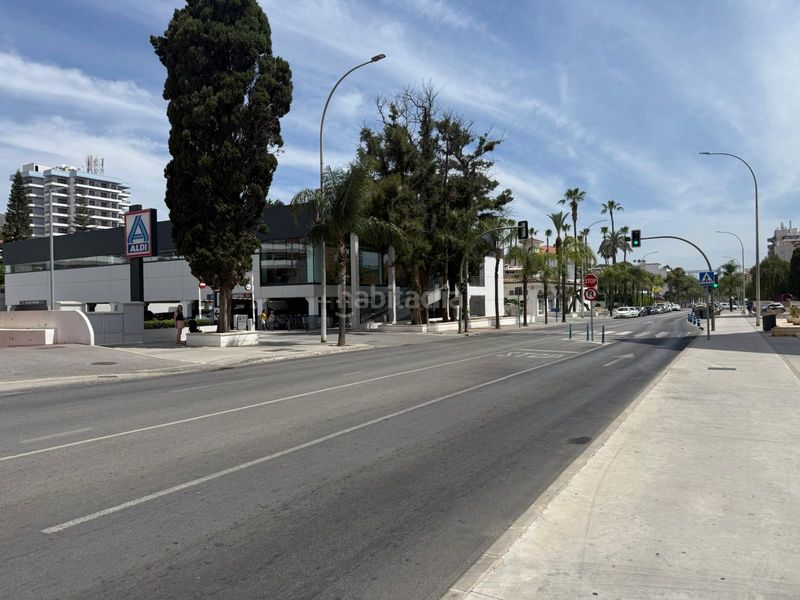 Foto 78d27f12-fef6-4f4b-848d-a51bbb8a969e. Aparcament cotxe a Montemar Torremolinos