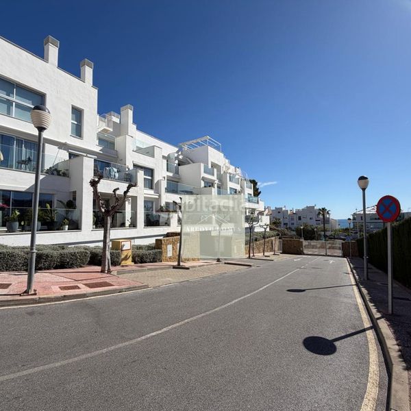 Foto bd7aae8d-f145-4266-b19f-f1573de01a8c. Pis amb piscina a Zona Centro Comercial Torrequebrada Benalmádena