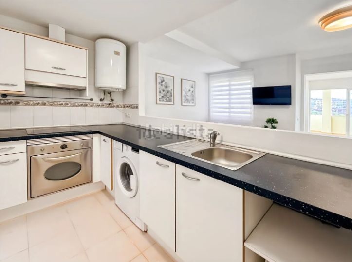 Foto e9f70c1a-50d0-4d42-a7c9-80e4de9e8304. Pis a Torreblanca del Sol Fuengirola