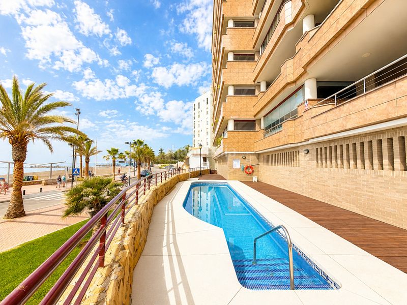 Foto 6a73cffd-6a5c-4ecd-98a1-208c21c2361e. Dúplex en Las Gaviotas - Carvajal Fuengirola